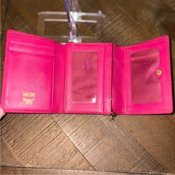 SOLD UNLISTED IN SHOW.   MCM Fuchsia Leather Wallet with Gold Accents - Picture 6 of 12